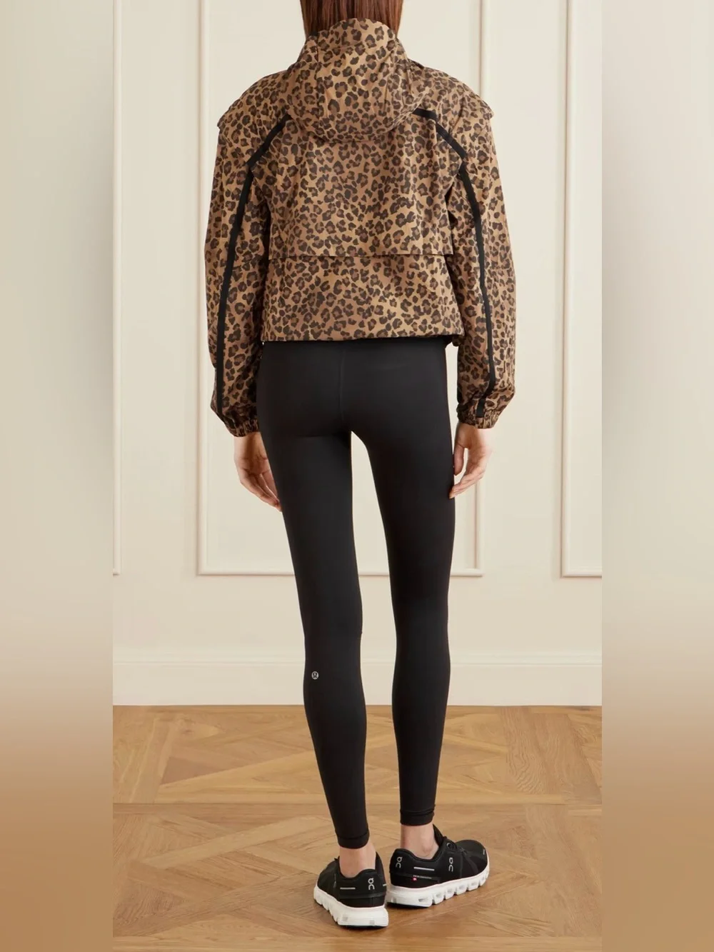 Lululemon track jacket vest zip up hooded leopard 6 small wind breaker bomber